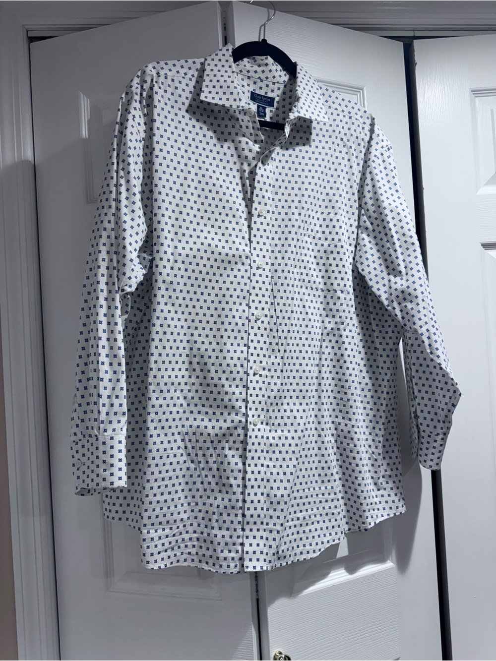 Club Room White Button-Up Shirt with Blue Square Print
